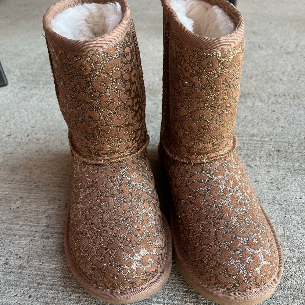 Girls Size 3 Uggs